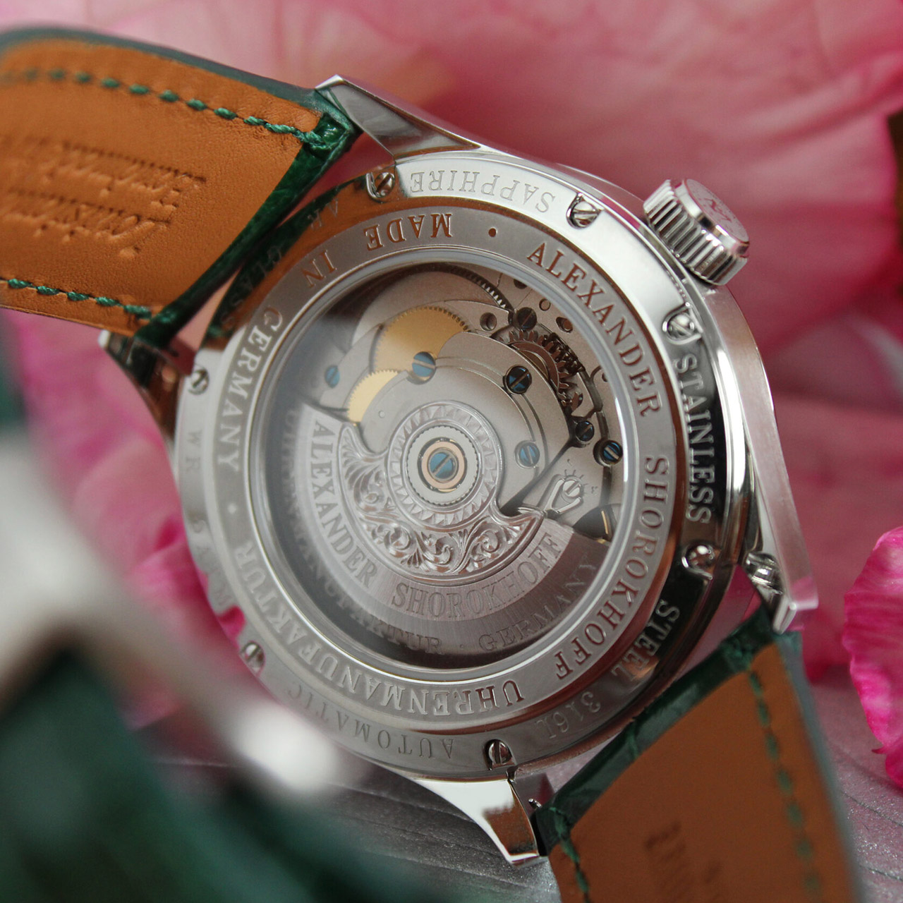 Wristwatch automatic green