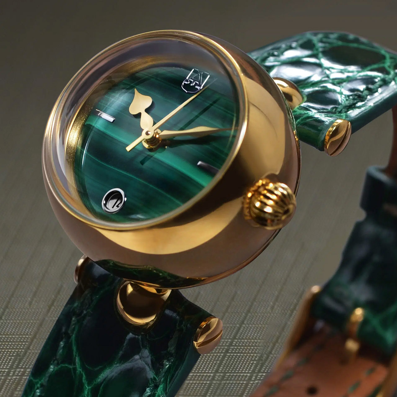 Wristwatch automatic green