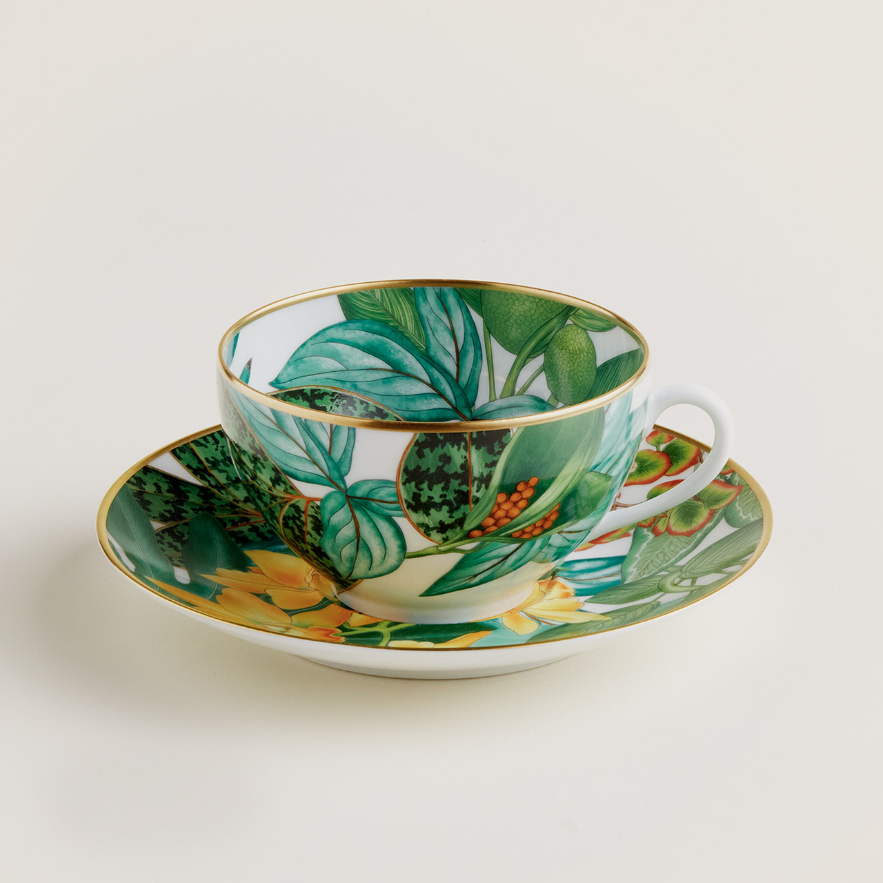 Breakfast cup with saucer 0.37 l