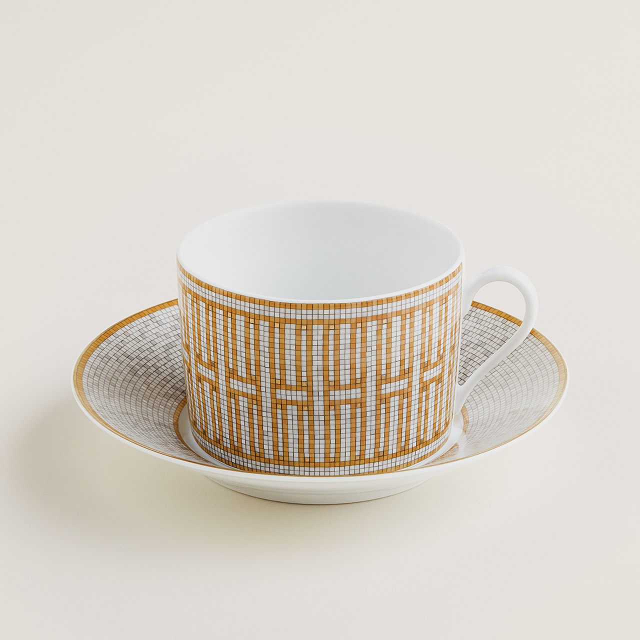 Breakfast cup with saucer 0.34 l