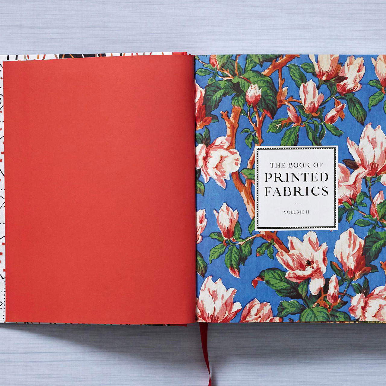 The Book of Printed Fabrics. From the 16th century until today